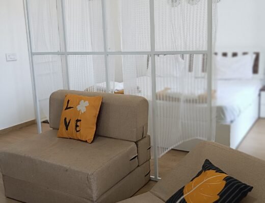 Cozy Studio Apartment at Airport